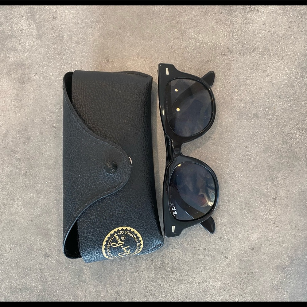 RAY BAN WAYFARER SUNGLASSES